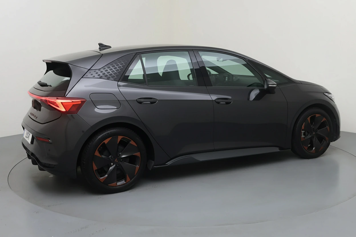 Cupra El-born — vue 3