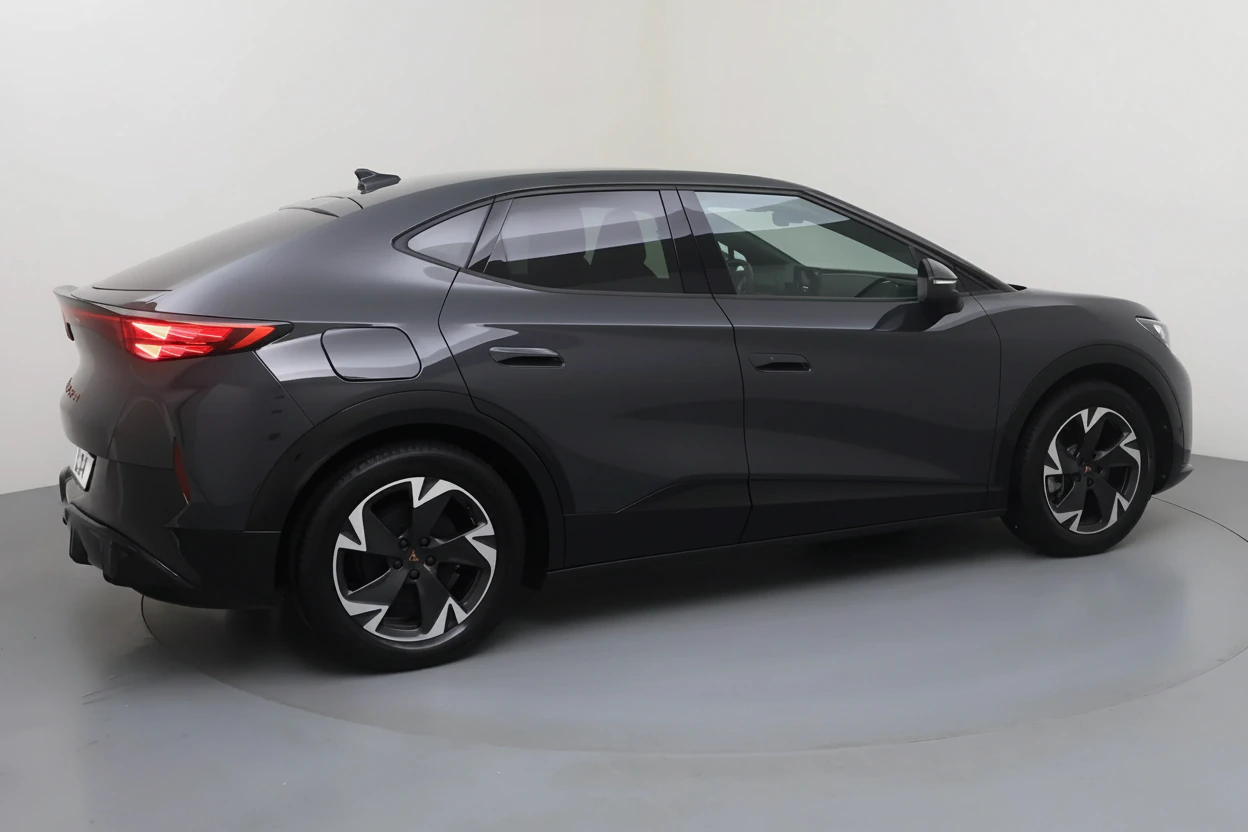 Cupra Tavascan — vue 3