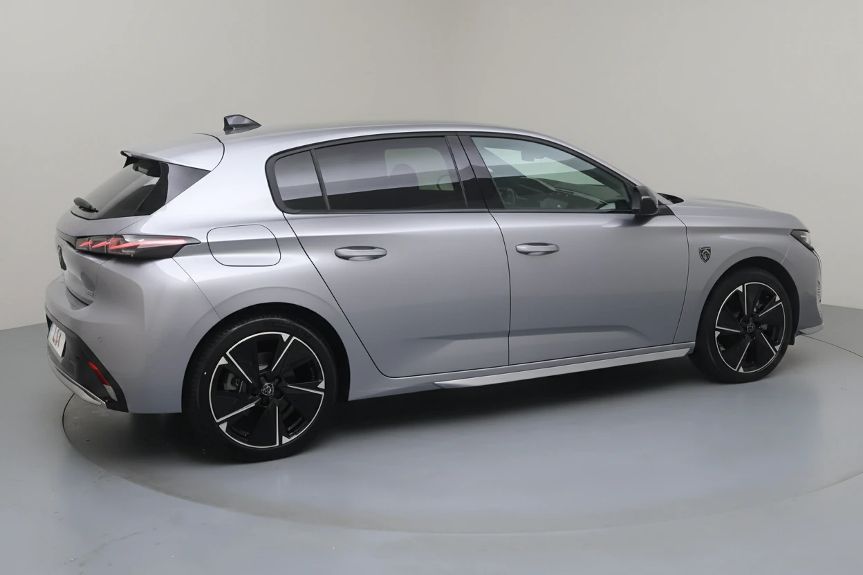 Peugeot 308 — vue 3