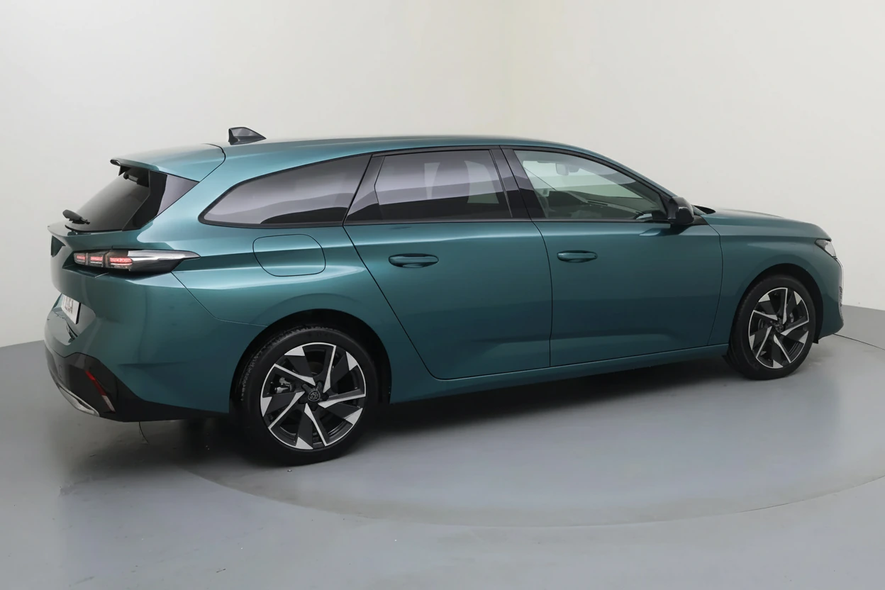 Peugeot 308 SW — vue 3