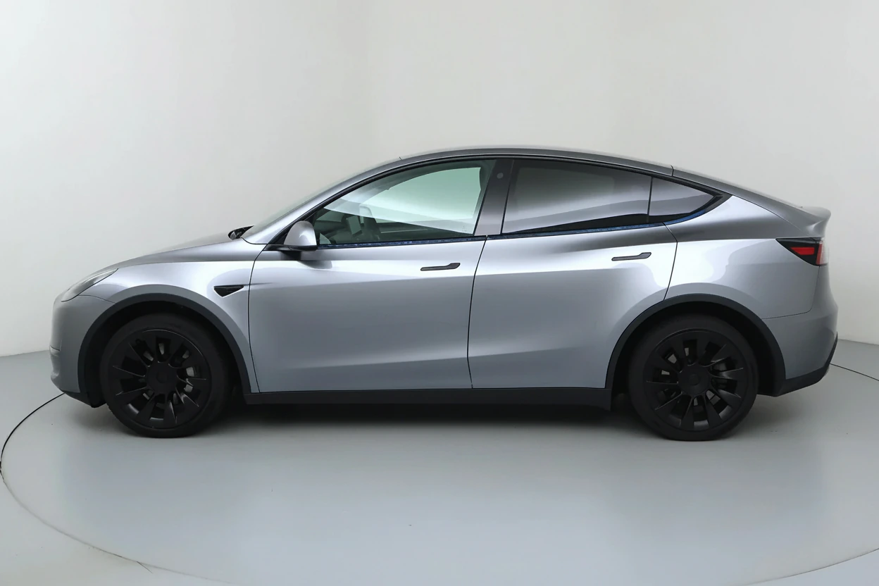Tesla Model Y — vue 2